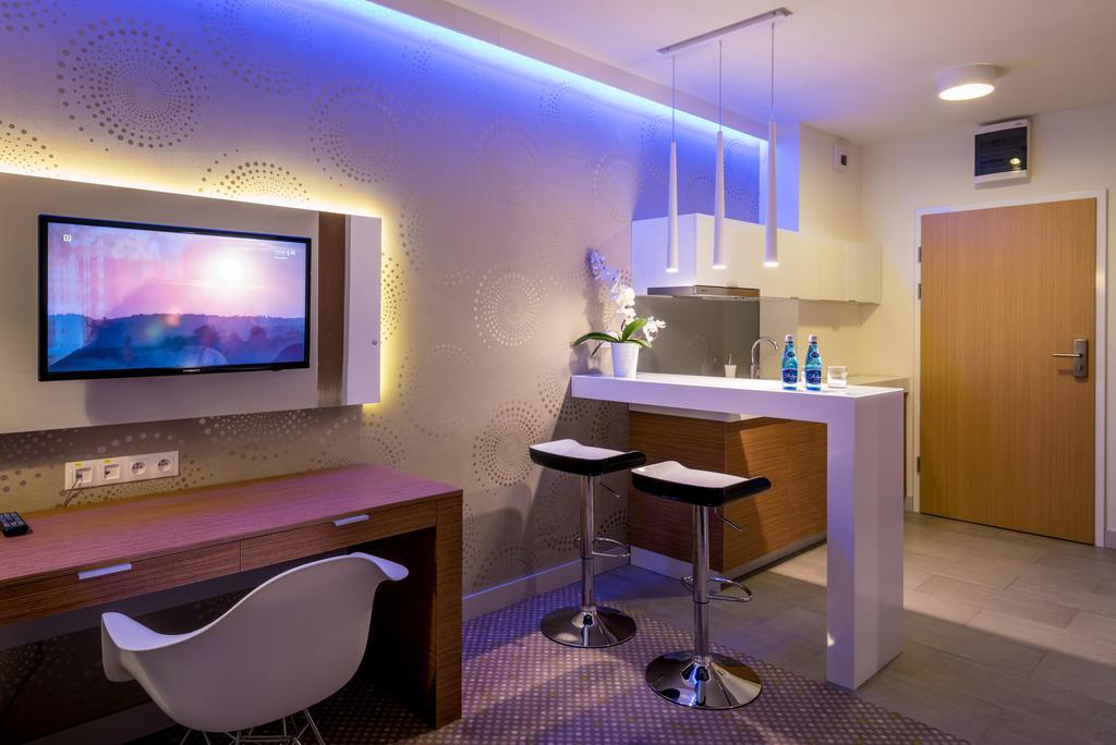 Rest Apartments Вроцлав Екстериор снимка