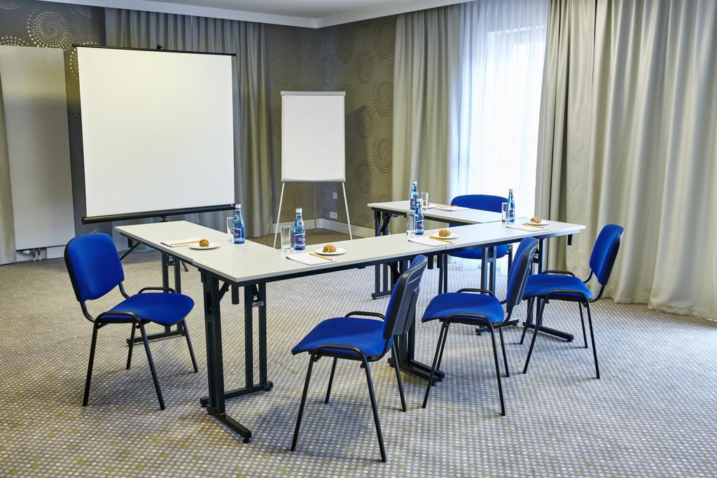 Rest Apartments Вроцлав Екстериор снимка